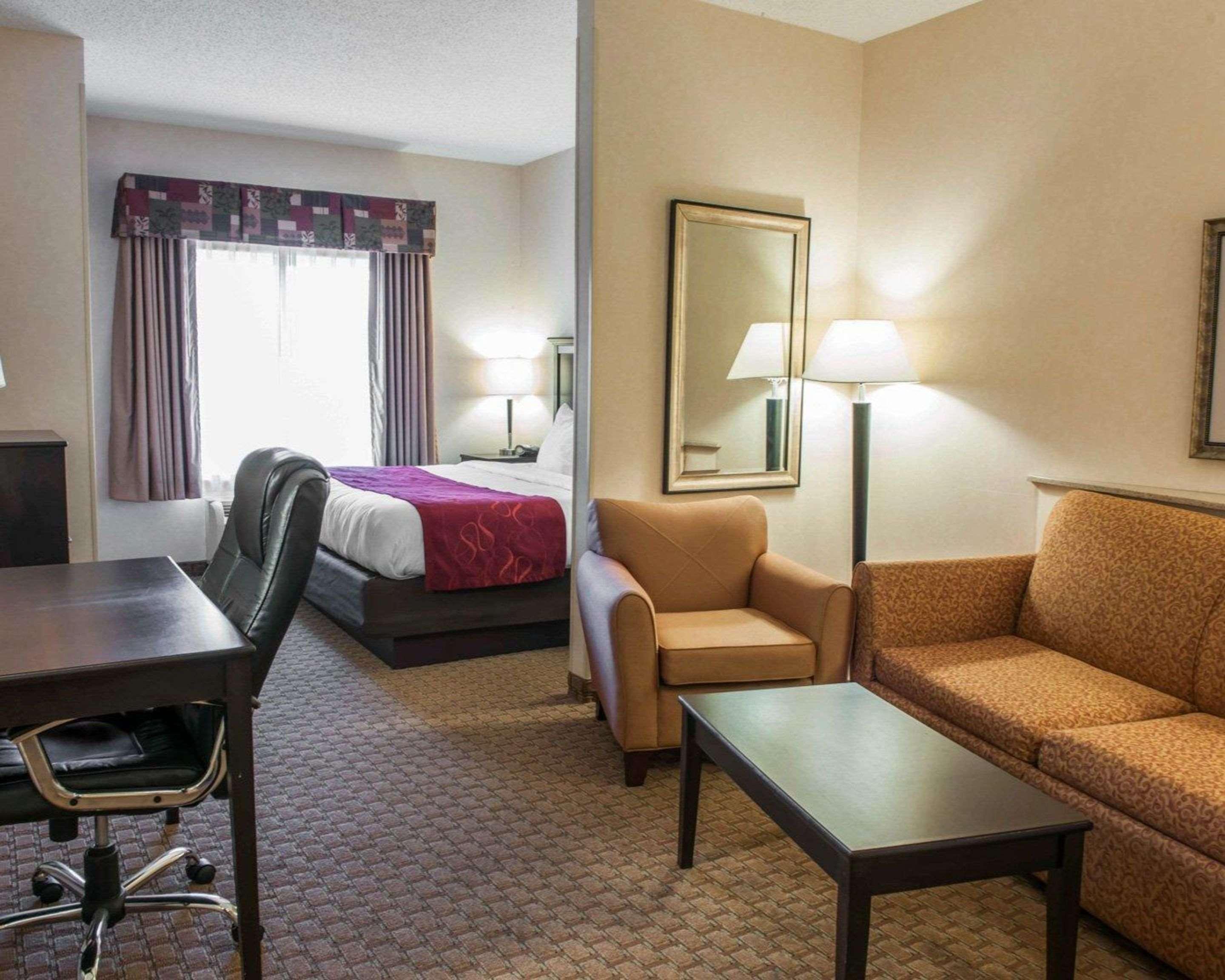 Comfort Suites Southport Luaran gambar