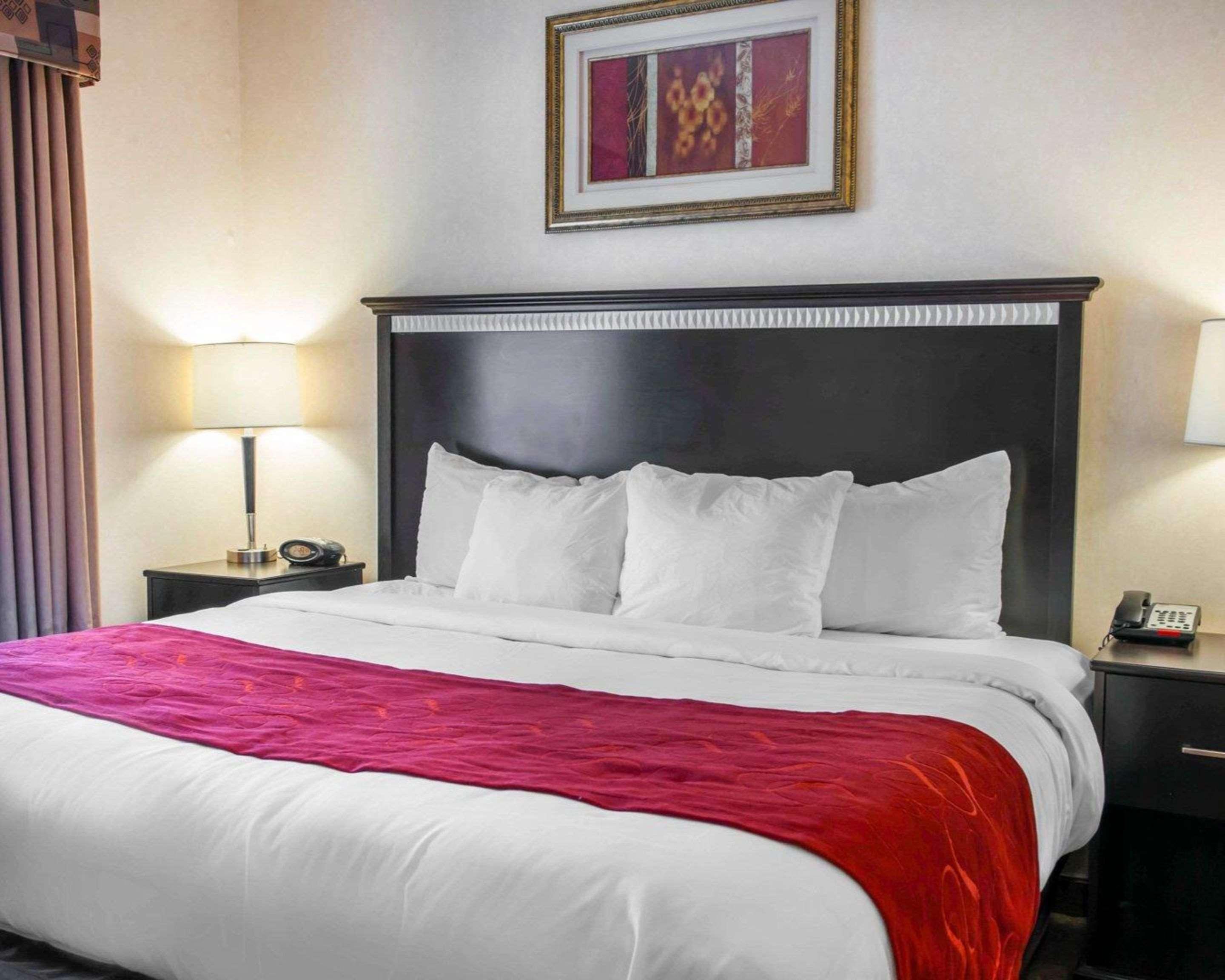 Comfort Suites Southport Luaran gambar