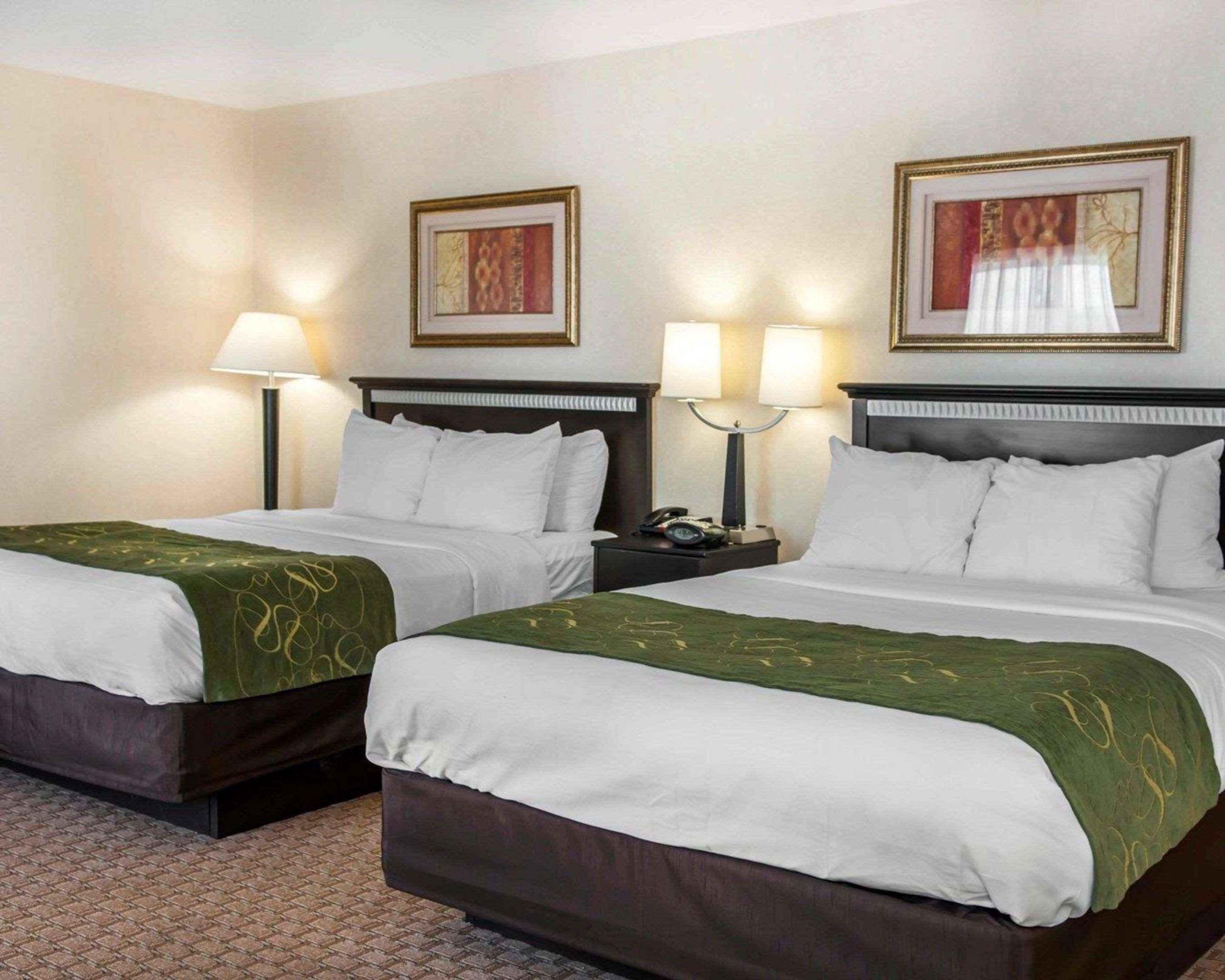 Comfort Suites Southport Luaran gambar