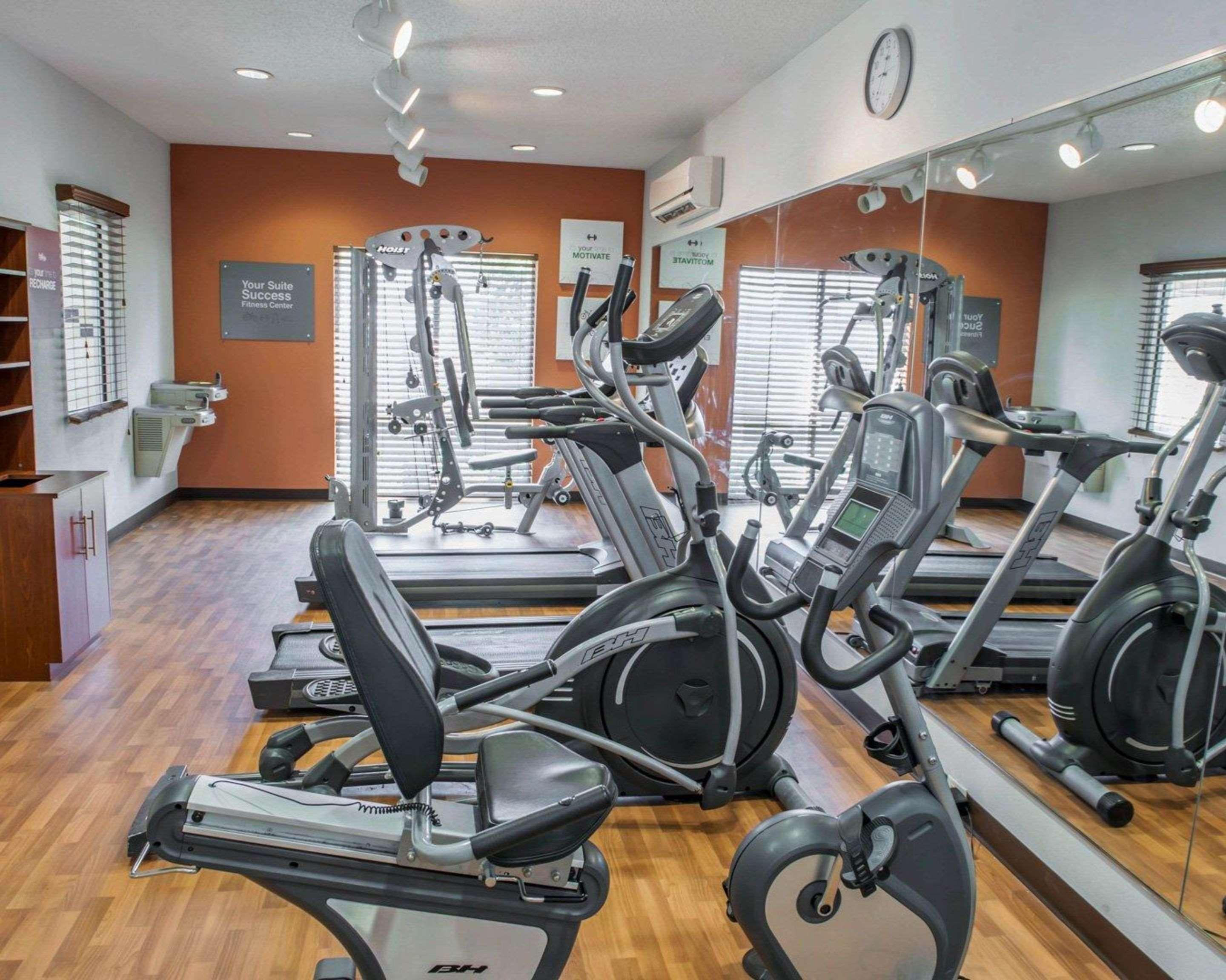 Comfort Suites Southport Luaran gambar