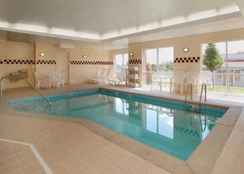 Comfort Suites Southport Luaran gambar
